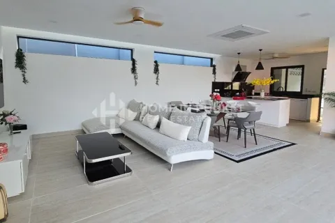 Casa de 3 dormitorios en Chalong, Tailandia № 133586 - foto 5