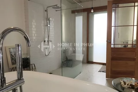 House in Chalong, Thailand 4 bedrooms № 133588 - photo 9