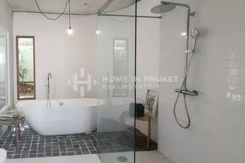 House in Chalong, Thailand 4 bedrooms № 133588 - photo 8