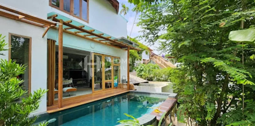 House in Chalong, Thailand 4 bedrooms № 133588