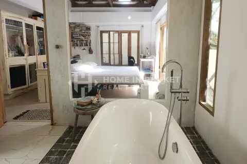 House in Chalong, Thailand 4 bedrooms № 133588 - photo 5
