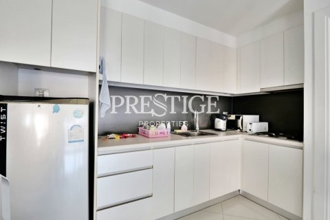 Condo in Pattaya, Thailand, 2 bedrooms № 198674 - photo 3