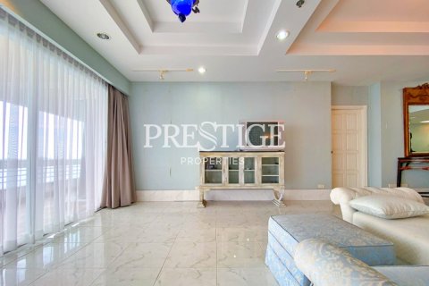 Condo in Pattaya, Thailand, 3 bedrooms  № 198673 - photo 4