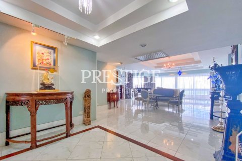 Condo in Pattaya, Thailand, 3 bedrooms  № 198673 - photo 5
