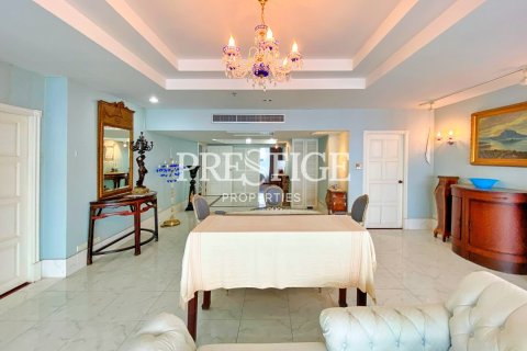 Condo in Pattaya, Thailand, 3 bedrooms  № 198673 - photo 3