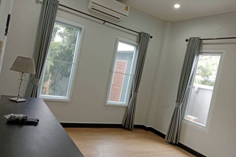 Casa de 4 dormitorios en Pattaya, Tailandia № 172931 - foto 7