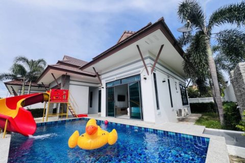 Chalet de 3 dormitorios en Cha-am, Tailandia № 172927