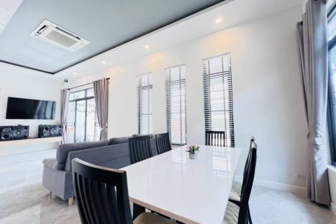 Chalet de 3 dormitorios en Cha-am, Tailandia № 172927 - foto 4