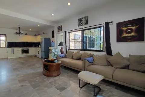 Casa de 3 dormitorios en Cha-am, Tailandia № 173341 - foto 20