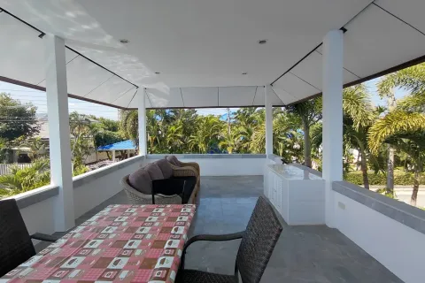 Casa de 3 dormitorios en Cha-am, Tailandia № 173341 - foto 15