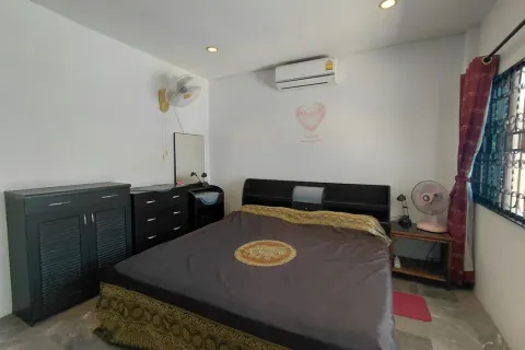 Casa de 3 dormitorios en Cha-am, Tailandia № 173341 - foto 25