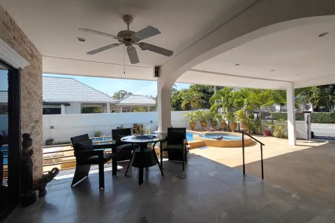 Casa de 3 dormitorios en Cha-am, Tailandia № 173341 - foto 17