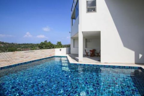 Chalet de 5 dormitorios en Ko Samui, Tailandia № 202918 - foto 3