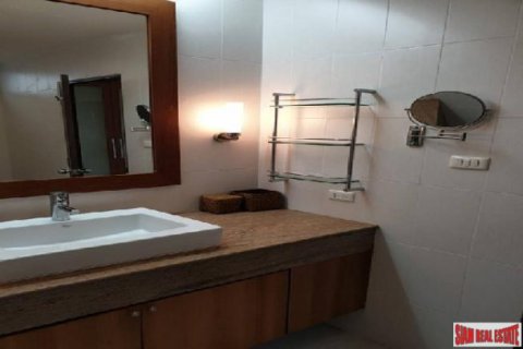 Dúplex de 3 dormitorios en Jomtien Beach, Pattaya, Tailandia № 202913 - foto 3