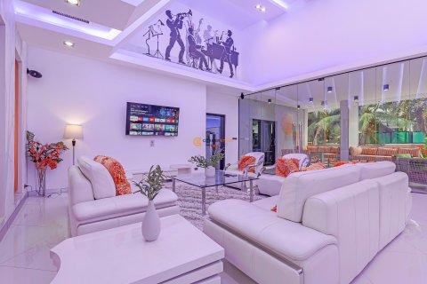 Studio on Jomtien Beach, Pattaya, Thailand № 177838 - photo 11