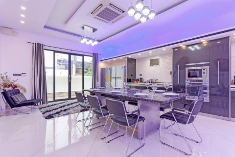 Studio on Jomtien Beach, Pattaya, Thailand № 177838 - photo 18