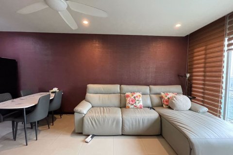 Condominio de 2 dormitorios en Watthana, Bangkok, Tailandia № 74406 - foto 2