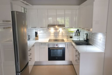 Condominio de 2 dormitorios en Watthana, Bangkok, Tailandia № 74408 - foto 11
