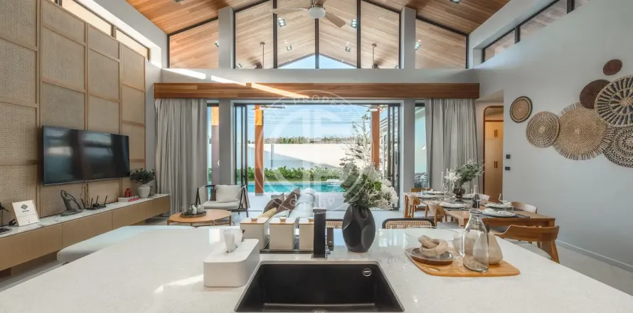 Chalet de 3 dormitorios en Phuket, Tailandia № 190796