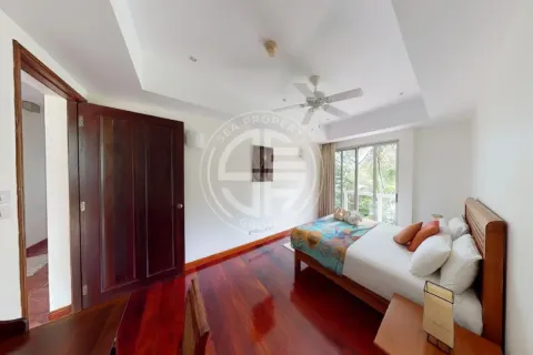 Chalet de 3 dormitorios en Kata, Tailandia № 190797 - foto 11