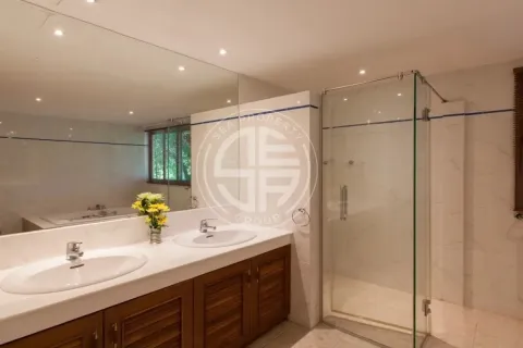 Chalet de 3 dormitorios en Kata, Tailandia № 190797 - foto 9