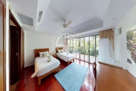 Chalet de 3 dormitorios en Kata, Tailandia № 190797 - foto 10