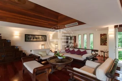 Chalet de 3 dormitorios en Kata, Tailandia № 190797 - foto 2