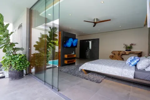 Chalet de 3 dormitorios en Phuket, Tailandia № 190798 - foto 18