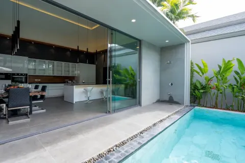 Chalet de 3 dormitorios en Phuket, Tailandia № 190798 - foto 21