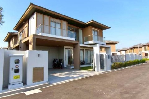 Haus in Pattaya, Thailand 4 Schlafzimmer № 156788