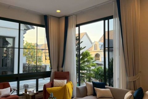 Casa de 4 dormitorios en Bangkok, Tailandia № 156791 - foto 6