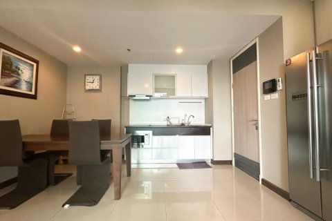 Condominio de 2 dormitorios en Watthana, Bangkok, Tailandia № 200895 - foto 8