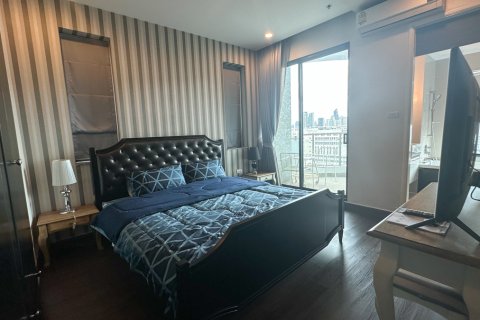 Condominio de 2 dormitorios en Watthana, Bangkok, Tailandia № 200895 - foto 14