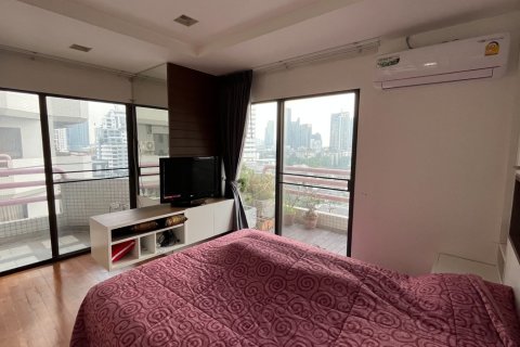 Condominio de 3 dormitorios en Watthana, Bangkok, Tailandia № 200896 - foto 7