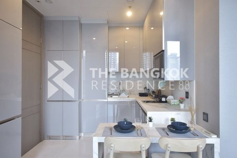 Condo in Bangkok, Thailand, 1 bedroom № 185420 - photo 2