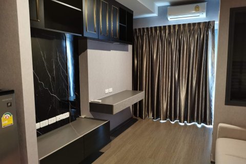 Studio in the Condo in Phaya Thai, Bangkok, Thailand № 154042