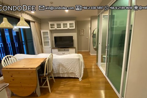 Condominio de 2 dormitorios en Watthana, Bangkok, Tailandia № 200855 - foto 3