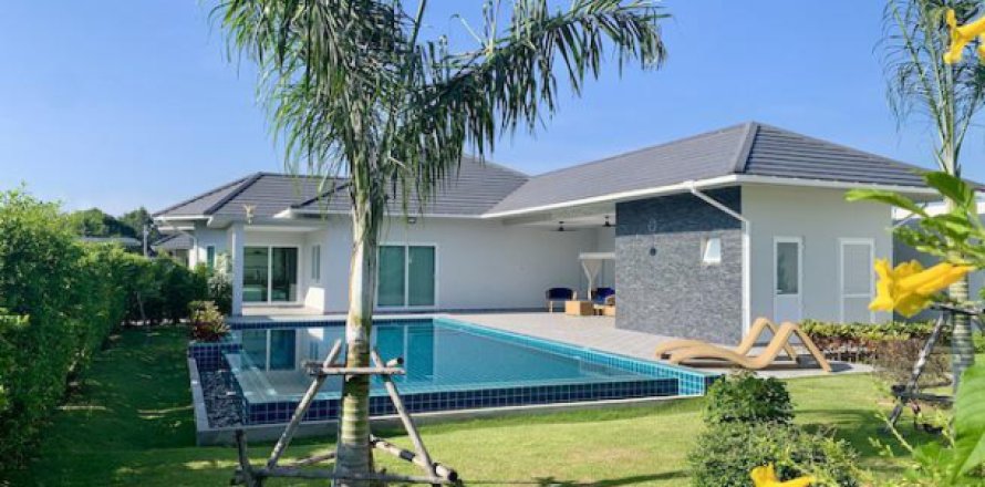 Chalet de 4 dormitorios en Pattaya, Tailandia № 202996