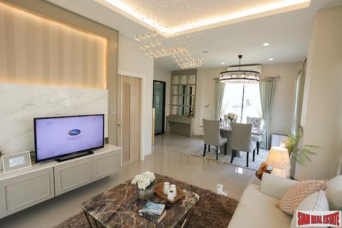 Chalet de 3 dormitorios en Chiang Mai, Tailandia № 202999 - foto 4