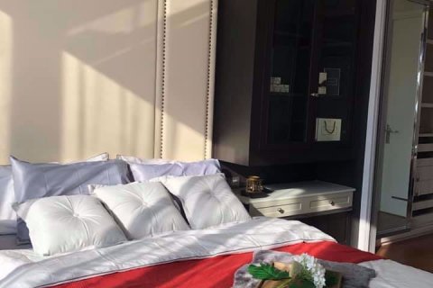 Condominio de 1 dormitorio en Sathon, Bangkok, Tailandia № 48136 - foto 5
