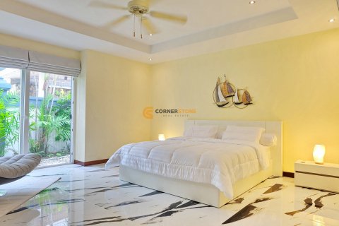 Estudio en Pattaya, Tailandia № 144228 - foto 28