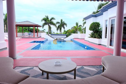 Studio in Pattaya, Thailand № 144228