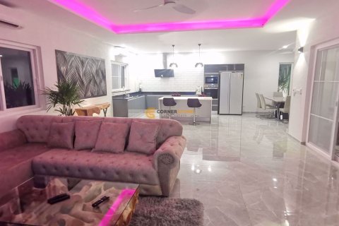 Estudio en Pattaya, Tailandia № 144230 - foto 8