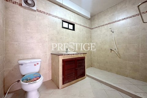 Propriété commerciale à Pattaya, Thaïlande 270 m2 № 198152 - photo 8