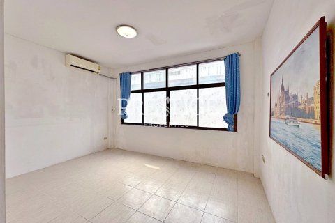 Propriété commerciale à Pattaya, Thaïlande 270 m2 № 198152 - photo 7