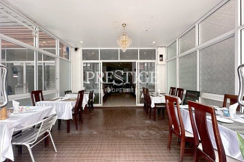 Local comercial 270 m2 en Pattaya, Tailandia № 198152