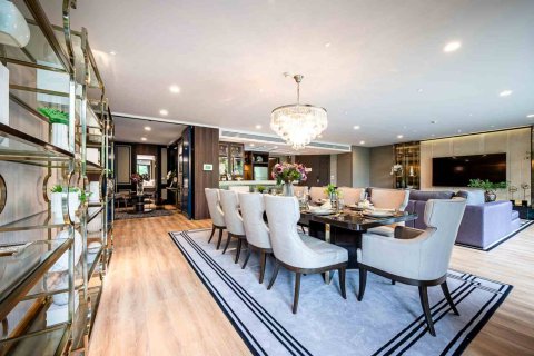 Condominio de 4 dormitorios en Bangkok, Tailandia № 180843 - foto 11