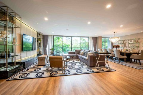 Condominio de 4 dormitorios en Bangkok, Tailandia № 180843 - foto 2