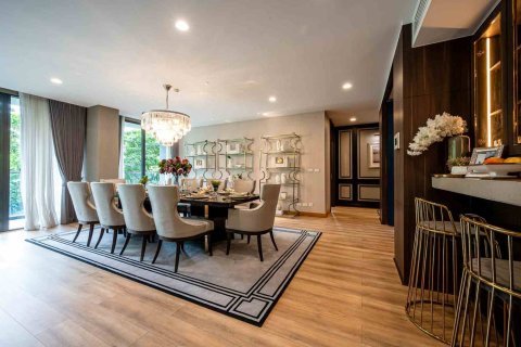 Condominio de 4 dormitorios en Bangkok, Tailandia № 180843 - foto 12