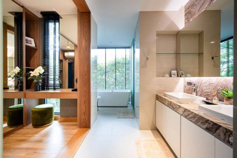 Condominio de 4 dormitorios en Bangkok, Tailandia № 180843 - foto 28
